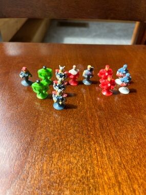 Superhero Mini Figurine Micropopz Set